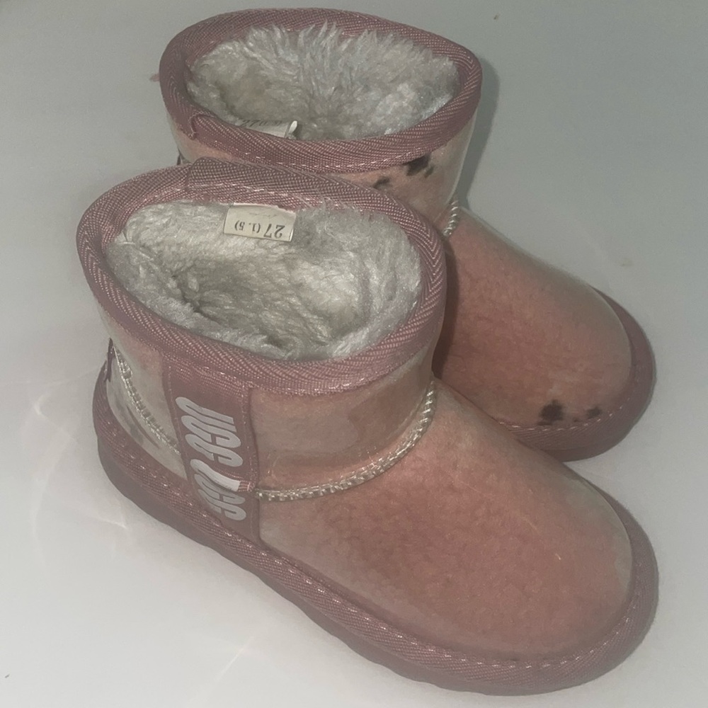 Gently used Girls Ugg boots